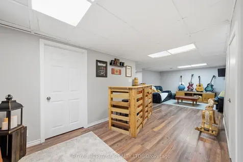 15 Kidd Avenue Quinte West ON K8V 2C6