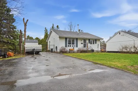 15 Kidd Avenue Quinte West ON K8V 2C6