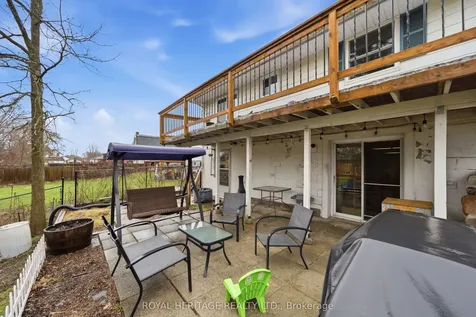 15 Kidd Avenue Quinte West ON K8V 2C6