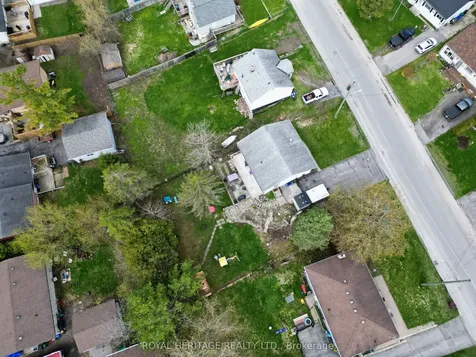 15 Kidd Avenue Quinte West ON K8V 2C6