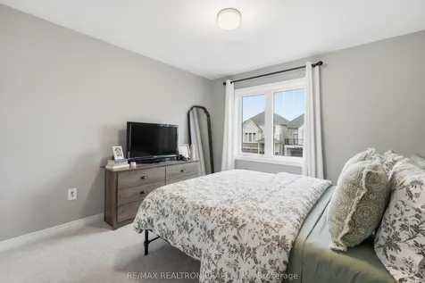 54 Harpin Way W Centre Wellington ON N1M 0H8