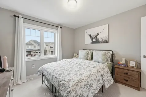 54 Harpin Way W Centre Wellington ON N1M 0H8
