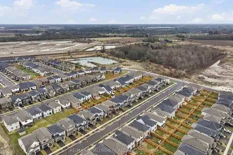 54 Harpin Way W Centre Wellington ON N1M 0H8