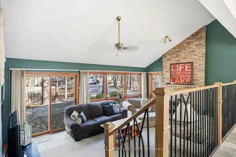 10277 Grand Oaks Drive Lambton Shores ON N0M 1T0