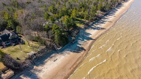10277 Grand Oaks Drive Lambton Shores ON N0M 1T0