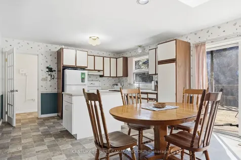 10277 Grand Oaks Drive Lambton Shores ON N0M 1T0