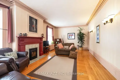 22 Francis Street Kawartha Lakes ON K9V 3R6