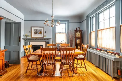 22 Francis Street Kawartha Lakes ON K9V 3R6