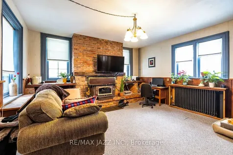 22 Francis Street Kawartha Lakes ON K9V 3R6