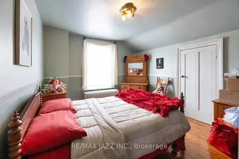 22 Francis Street Kawartha Lakes ON K9V 3R6