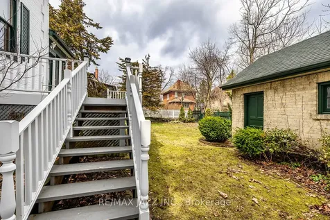 22 Francis Street Kawartha Lakes ON K9V 3R6