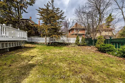 22 Francis Street Kawartha Lakes ON K9V 3R6