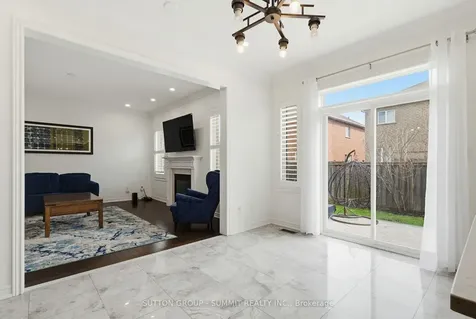 7 Attridge Crescent Hamilton ON L8B 0R5