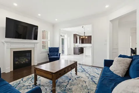 7 Attridge Crescent Hamilton ON L8B 0R5