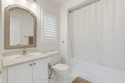 7 Attridge Crescent Hamilton ON L8B 0R5