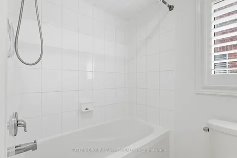 7 Attridge Crescent Hamilton ON L8B 0R5