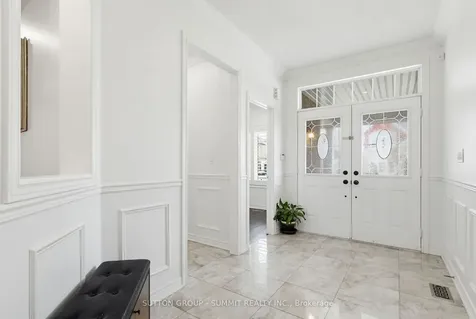 7 Attridge Crescent Hamilton ON L8B 0R5