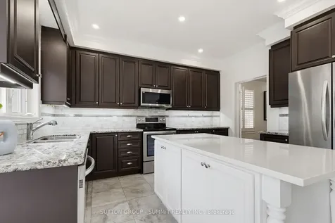 7 Attridge Crescent Hamilton ON L8B 0R5