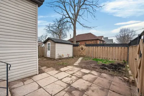 299 Britannia Avenue Hamilton ON L8H 1Y2