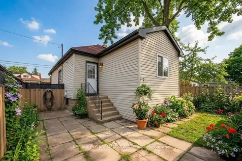 299 Britannia Avenue Hamilton ON L8H 1Y2