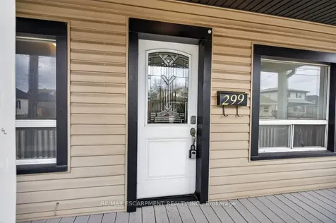 299 Britannia Avenue Hamilton ON L8H 1Y2