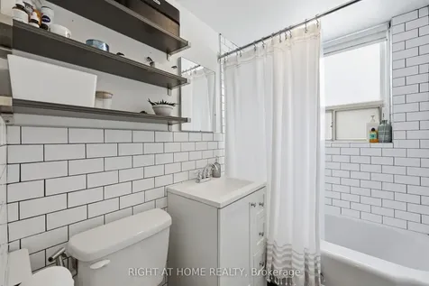 223 Macnab Street S Hamilton ON L8P 3C9
