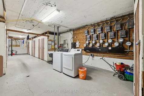 223 Macnab Street S Hamilton ON L8P 3C9