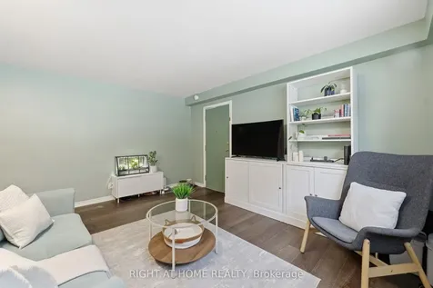 223 Macnab Street S Hamilton ON L8P 3C9