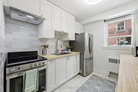 223 Macnab Street S Hamilton ON L8P 3C9