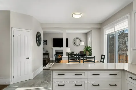 8 Thunderbird Crescent Kanata ON K2M 2V7