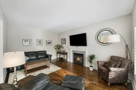 8 Thunderbird Crescent Kanata ON K2M 2V7