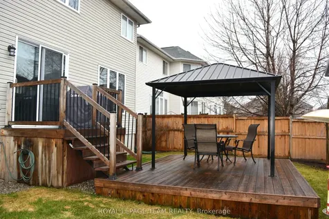 8 Thunderbird Crescent Kanata ON K2M 2V7