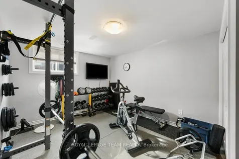 8 Thunderbird Crescent Kanata ON K2M 2V7