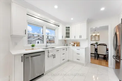 376 Bellevue Street Peterborough ON K9H 5G2