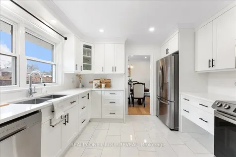 376 Bellevue Street Peterborough ON K9H 5G2