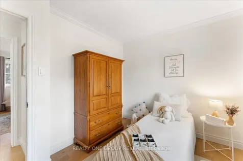 376 Bellevue Street Peterborough ON K9H 5G2