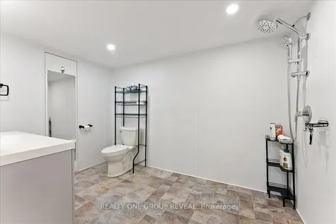 376 Bellevue Street Peterborough ON K9H 5G2