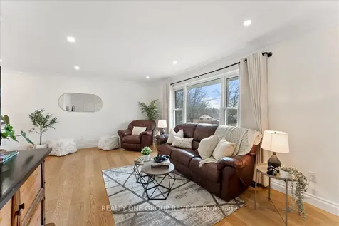 376 Bellevue Street Peterborough ON K9H 5G2