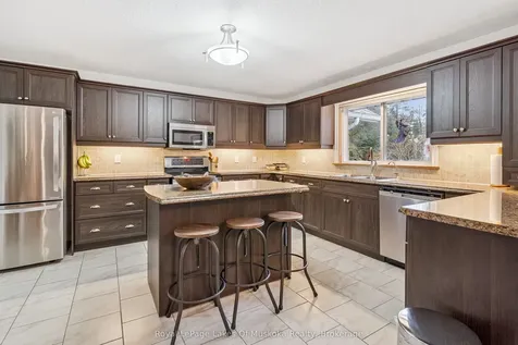 87 Laneige Avenue Huntsville ON P0B 1L0