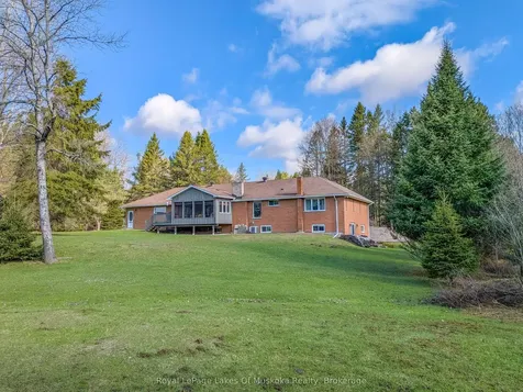87 Laneige Avenue Huntsville ON P0B 1L0