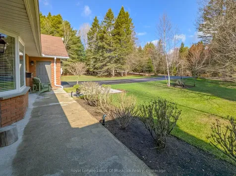 87 Laneige Avenue Huntsville ON P0B 1L0