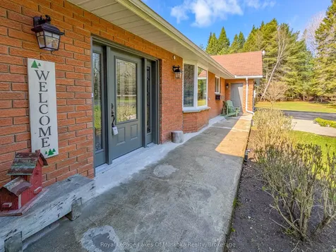 87 Laneige Avenue Huntsville ON P0B 1L0
