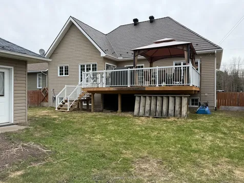 46 Eglington Road S Callander ON P0H 1H0