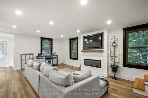 190 Maple Street Bracebridge ON P1L 1K4