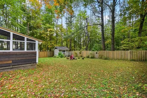190 Maple Street Bracebridge ON P1L 1K4