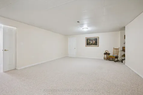 41 Thomas Boulevard Centre Wellington ON N0B 1S0