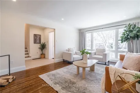7 Glenmorris Drive Hamilton ON L9H 1S5