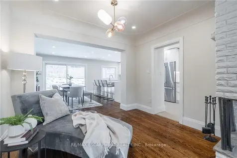 7 Glenmorris Drive Hamilton ON L9H 1S5