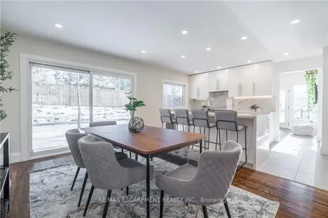 7 Glenmorris Drive Hamilton ON L9H 1S5