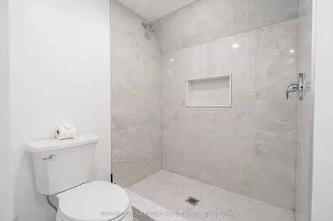 7 Glenmorris Drive Hamilton ON L9H 1S5